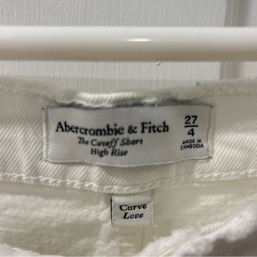 Abercrombie & Fitch Women’s The Cutoff Short Size 27/4 High Rise White Distress - Picture 3 of 8